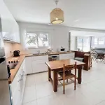 Moderne 5 Au Bord De La Avec Parking Inclus - Fr-1-361-540 Nyaraló