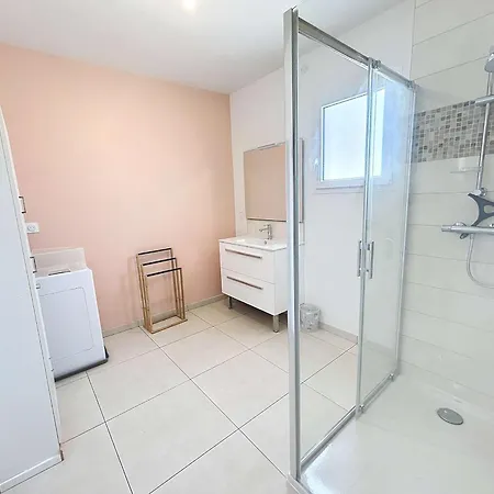 Moderne 5 Au Bord De La Avec Parking Inclus - Fr-1-361-540 בית נופש *