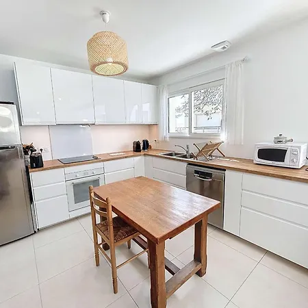 Nyaraló Moderne 5 Au Bord De La Avec Parking Inclus - Fr-1-361-540 Jullouville-les-Pins