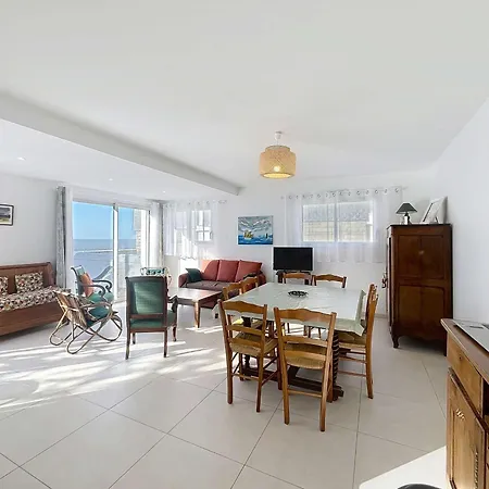 Moderne 5 Au Bord De La Avec Parking Inclus - Fr-1-361-540 Jullouville-les-Pins