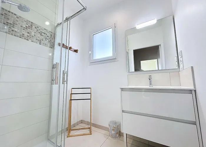 Moderne 5 Au Bord De La Avec Parking Inclus - Fr-1-361-540 Feriehus Jullouville-les-Pins