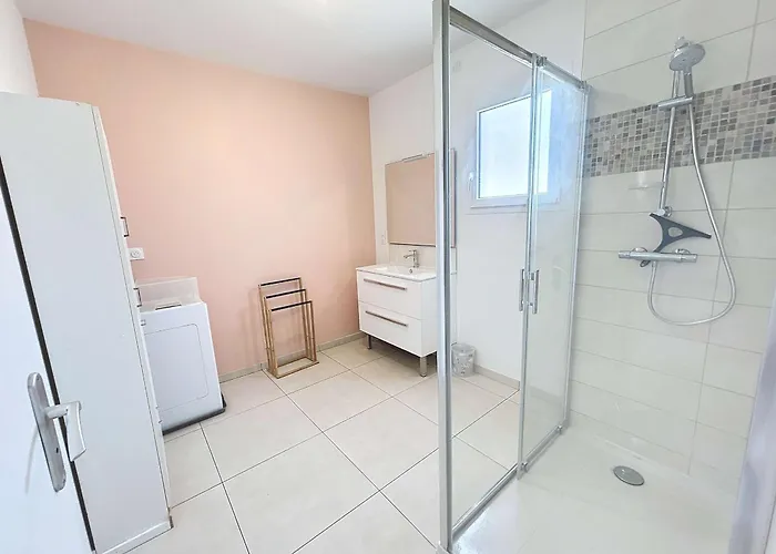 Moderne 5 Au Bord De La Avec Parking Inclus - Fr-1-361-540 Feriehus *