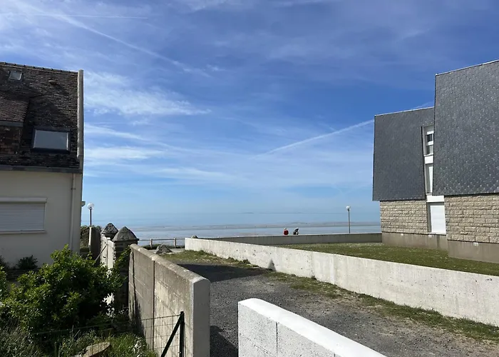 Moderne 5 Au Bord De La Avec Parking Inclus - Fr-1-361-540 Feriehus