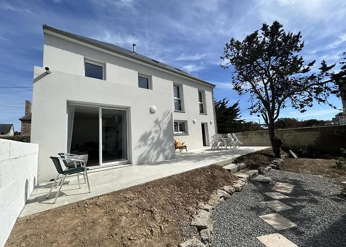 Moderne 5 Au Bord De La Avec Parking Inclus - Fr-1-361-540 *