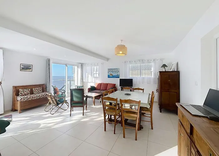 Moderne 5 Au Bord De La Avec Parking Inclus - Fr-1-361-540 Jullouville-les-Pins